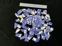 Broken China Mosaic Tiles Blue & White 55+pcs & 2 Focal BLUE WILLOW Love Birds