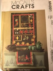 McCall’s M4991 Christmas Cardinal Holiday Quilt, Wallhanging, Table Runner UNCUT