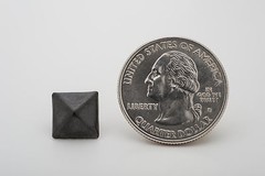 Pyramid Studs 13mm (1/2 inch) Matte Black – StudsAndSpikes Denim-LeatherCraft