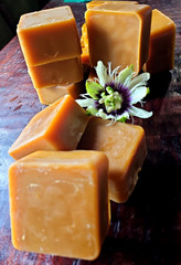 Hawaiian Pure Beeswax Bars 9 oz Total 3 x 3 oz Filtered Uncut Hawaii Grown