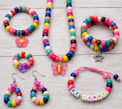 1,000 pcs Huge Lot of Plastic Opaque Pony Beads Craft Jewelry 6mm x 9mm