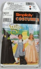 UNCUT Simplicity 0631 Wizard of Oz Costumes, breast 22-27
