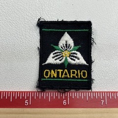 Small ONTARIO CANADA Patch (White Trillium Flower) S003
