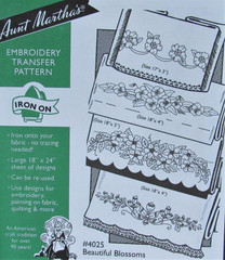 Aunt Marthas 4025 Floral Flowers Blossoms Pillowcase Embroidery Transfer Pattern