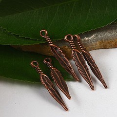 25pcs copper-tone feather charms H2252