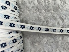5.5 yards white navy baby blue daisy daisies woven sewing trim 1/2″ wide