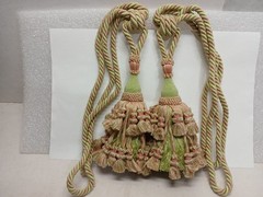 1 Pair Drapery TIE-BACKS w/8″ Tassel – Light Green / Pink – Decorative Curtain