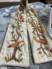 Vintage Handmade Crewel Embroidery Linen Bell Pull Hanging 6″ X 48″