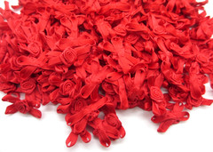 Grab Bag Red Roses Flowers Bows Ribbons 1″ wide