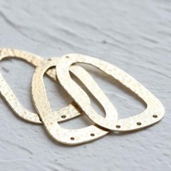 4 Pieces Raw Brass Hammered Irregular-Pendant 43.8×25.4mm (CW-3881C)