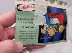 LeeWards CHRISTMAS CAR Auto Vehicle Vtg Sequin Bead Pinning DIY Ornament Kit
