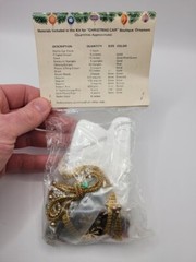 LeeWards CHRISTMAS CAR Auto Vehicle Vtg Sequin Bead Pinning DIY Ornament Kit